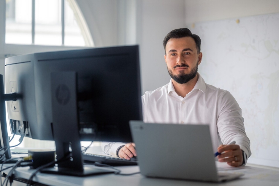 Der Fachspezialist ist verantwortlich f&uuml;r Tarife, Messtarife, gesetzliche Reportings und die Kostenkontrolle grosser Projekte. 